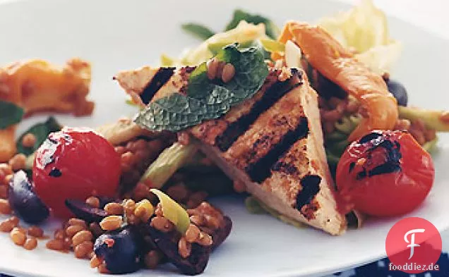 Weizen-Beeren-Salat mit Gegrilltem Tofu