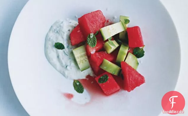 Wassermelone und Gurke Minze Tsatsiki Salat