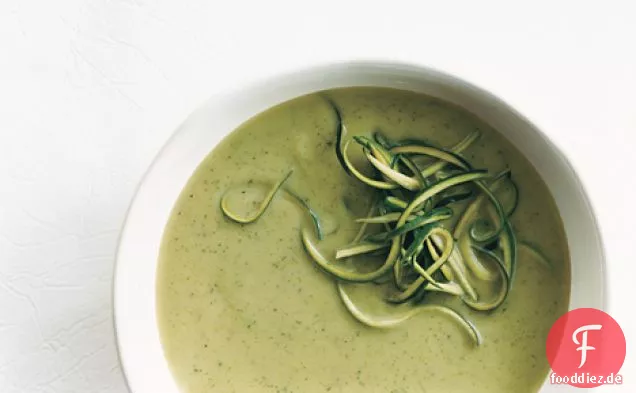 Zucchini-Basilikum-Suppe