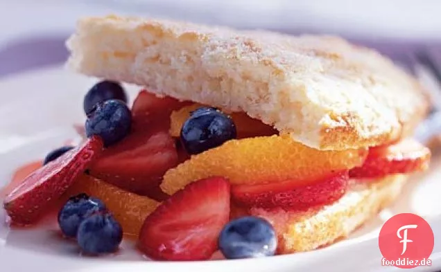 Dreifach-Frucht-Shortcakes