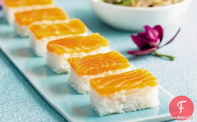 Einfache Lachs-sushi -