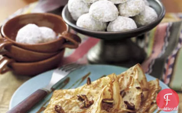 Crêpes mit Karamellsauce und Gerösteten Pekannüssen