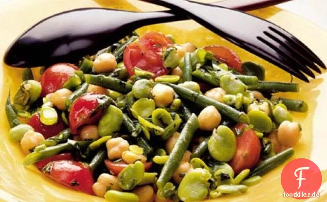Zwei Bohnen, Kichererbsen & Tomatensalat