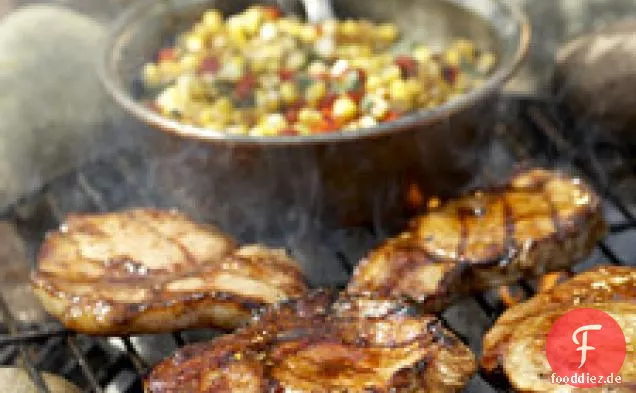 Melasse- und Chili-glasierte Schweinemedaillons mit rauchigem Mais-Rot