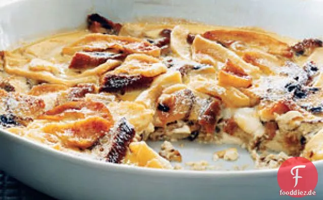 Apfel-Rosinen-Brot-Pudding