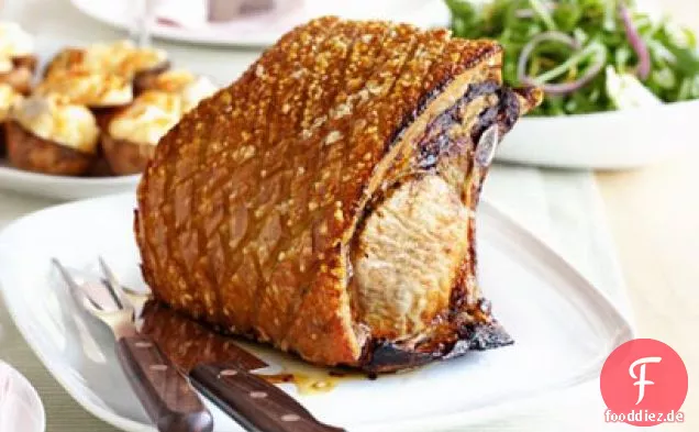 Knackig gebratenes Schweinefleisch mit Honig-Senf-Soße