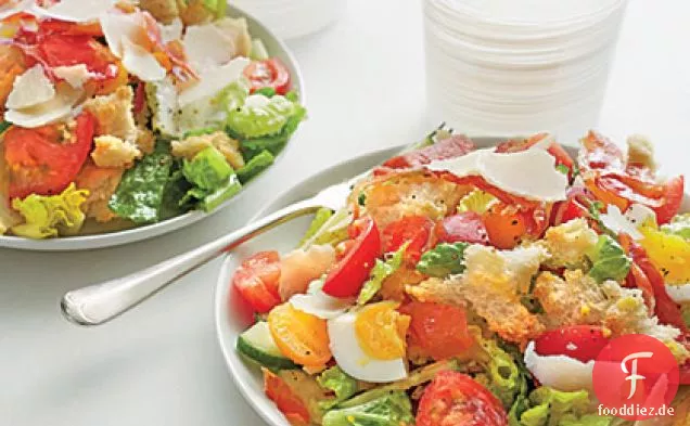 Panzanella mit Tomaten und Knusprigem Schinken