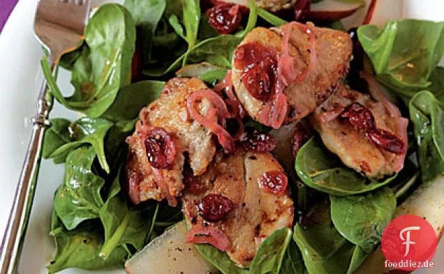 Schweinefilet, Birne und Cranberry-Salat -