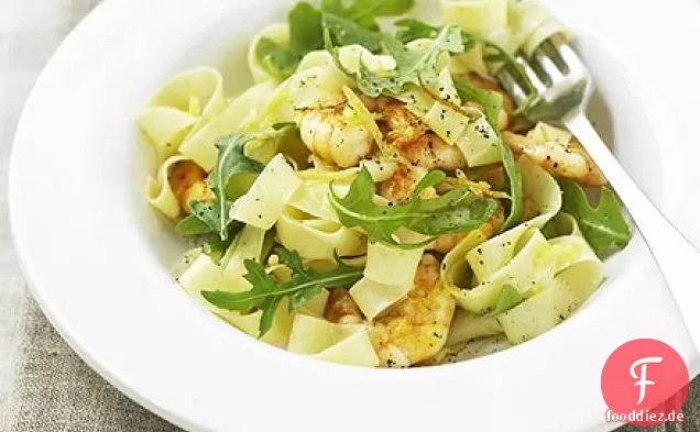 Pasta mit Zitronen-butter-Garnelen