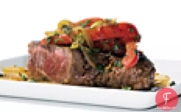 Asiatisches Steak garniert mit Paprika Stir-Fry