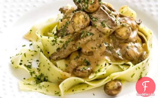 Beef Stroganoff mit herby Pasta