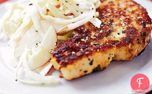 Knackig Salbei & Parmesan Schweinefleisch mit rotem Apfel Krautsalat
