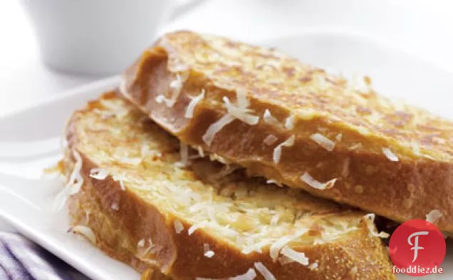Kokos-French-Toast mit Himbeersirup