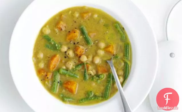 Indische Kichererbsen- und Gemüsesuppe