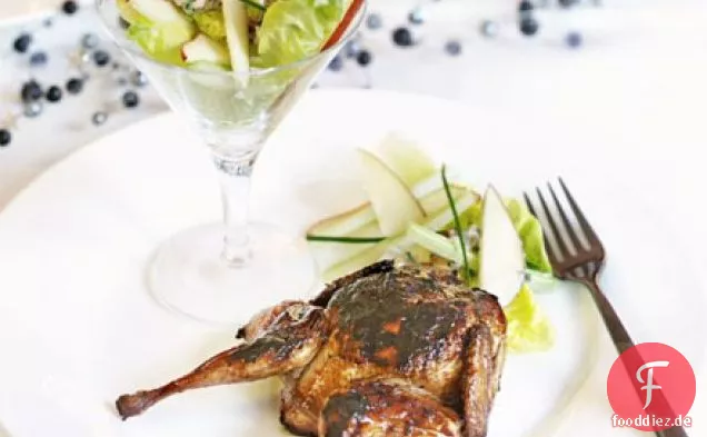 Honig-glasierte Wachtel mit Waldorfsalat