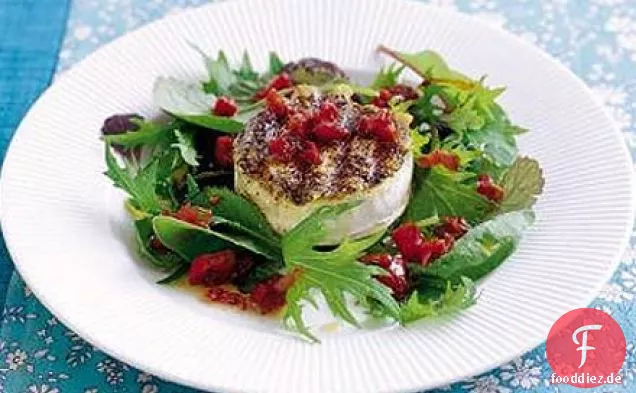Pfeffriger Ziegenkäse mit SunBlush-Salat