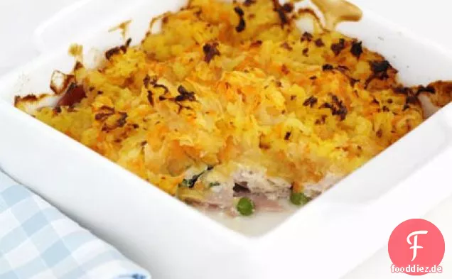 Hühnerkuchen mit einem Karotten-Stroh