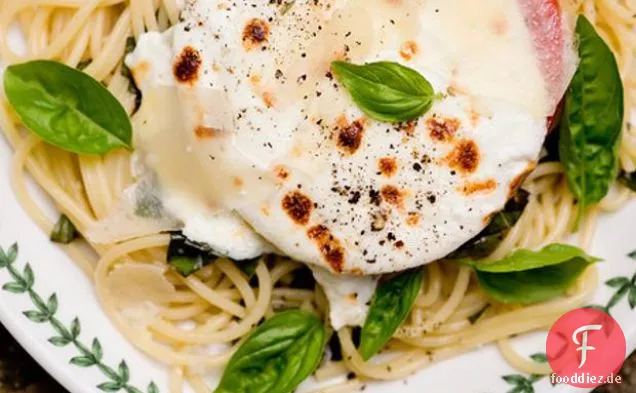 Pasta Mit Mozzarella Tomaten