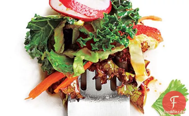 Würziger Soja-Grünkohl-Salat