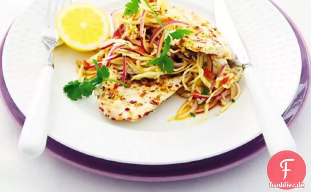 Gewürz-verkrustetes Huhn mit asiatischem Slaw