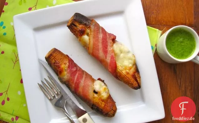 Gebackene Bananen mit Speck und Käse (Platanos Asados con Tocineta y Queso)