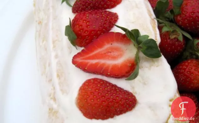 Brazo de Reina (Erdbeeren und Sahnetorte Rolle)