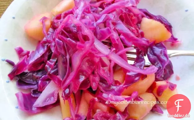 Ensalada de Repollo Morado y Manzana (Lila Kohl und Apfel-Salat)
