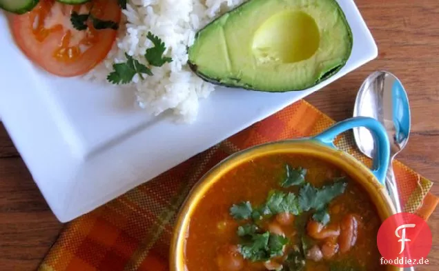 Frijoles con Coles (Bohnensuppe mit Collard Greens)