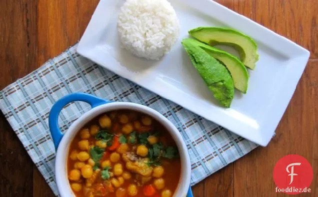 Garbanzos con Paticas de Cerdo (Kichererbsen mit Schwein Füße Eintopf)