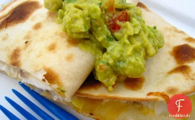 Tilapia-Quesadillas mit Guacamole