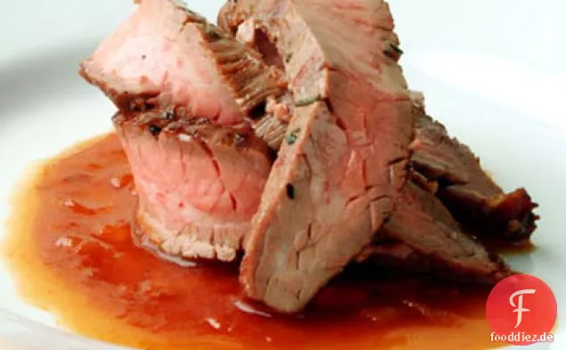 Gegrilltes Flankensteak mit Bourbon Barbecue Sauce