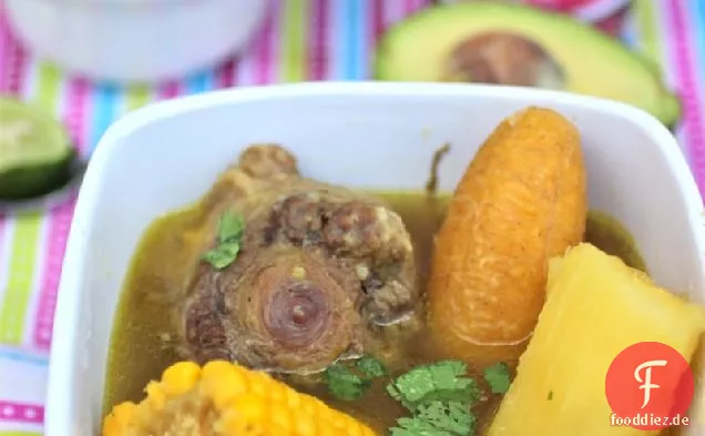Sancocho de Cola (Ochsenschwanz kolumbianische Suppe)