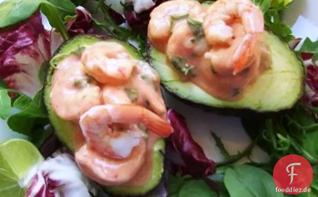 Avocado gefüllt mit Garnelen (Aguacates Rellenos de Camarones)