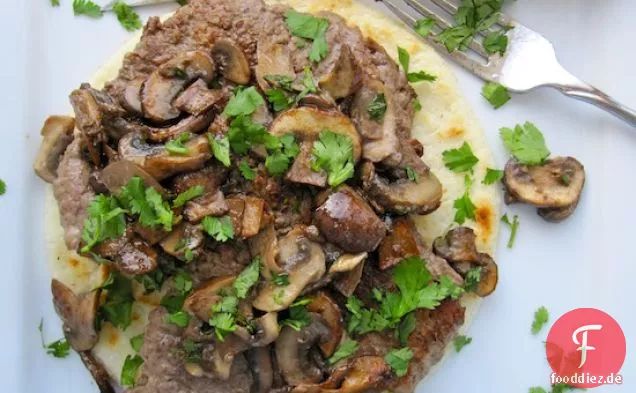 Arepa con Carne y Champiñones (Maiskuchen mit Rindfleisch und Pilzen)