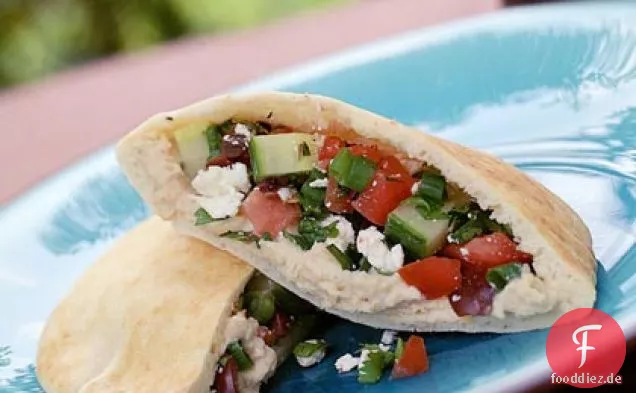 Hummus Pitas Mit Feta-Oliven-Salsa