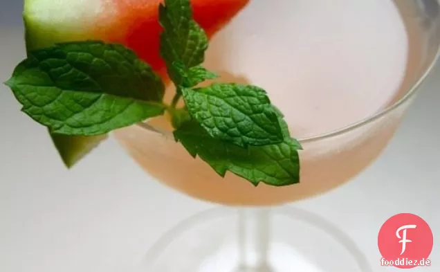 Wassermelone-Gurke Refresher Straight Up Cocktails und Spirituosen