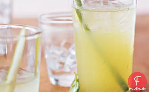 Minze-, Gurken- und Wodka-Cocktails