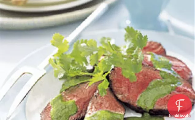 Gegrilltes Flat Iron Steak mit Chimichurri-Sauce