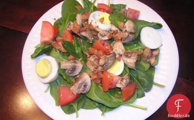Spinatsalat mit Honig-Speck-Dressing