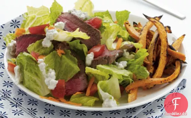 Lendensalat mit Blauschimmelkäse-Dressing & Süßkartoffel-Pommes