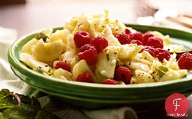 Gurken-Minze-Beeren-Salat