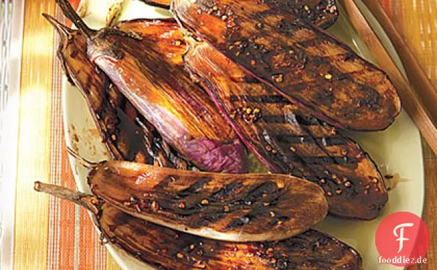 Balsamico-glasierte Baby-Aubergine