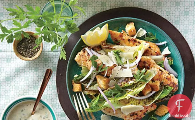 Gebratenes Huhn Caesar Salat