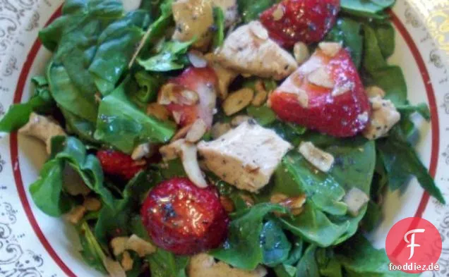 Hühnchen-Erdbeer-Spinatsalat