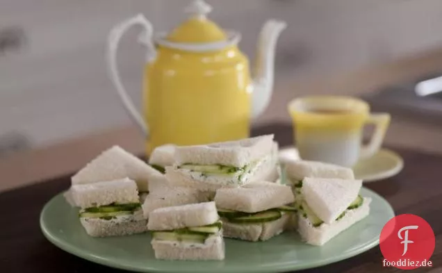 Gurken- und Zitronen-Dill-Frischkäse-Tee-Sandwiches