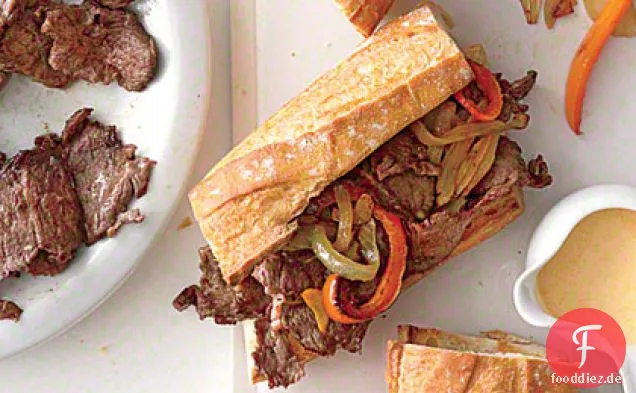 Kurze Rippe Cheesesteak Sandwiches