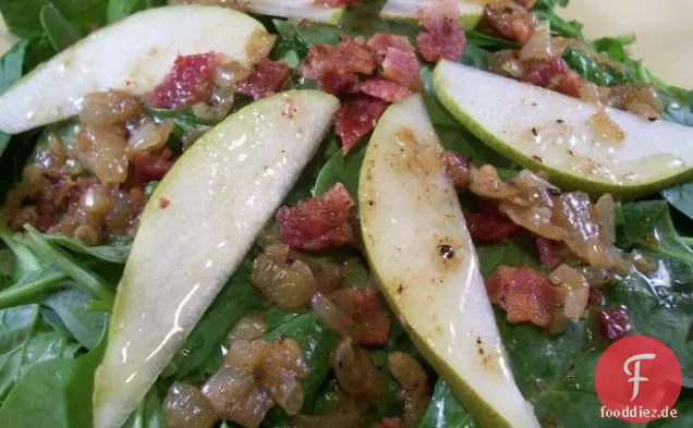 Warmer Spinat-Birnen-Salat mit Speckdressing