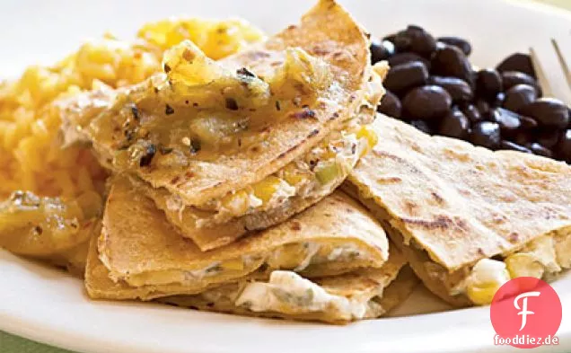 Ziegenkäse und gerösteter Mais Quesadillas