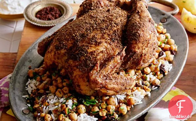 Koriander und Sumach Brathähnchen mit Kichererbsen und Haselnüssen