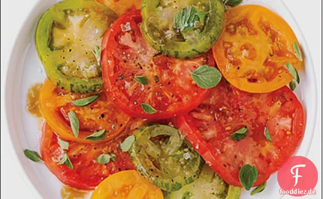 Erbstück Tomatensalat mit Granatapfel Nieselregen